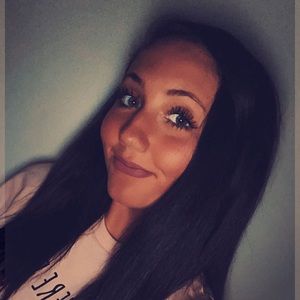 Meet your Posher, Lexie